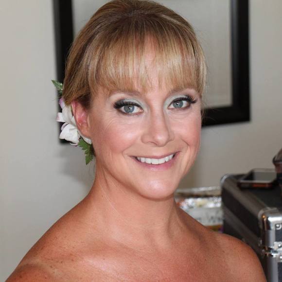 Meet your Posher, Eileen - Picture 1 of 1